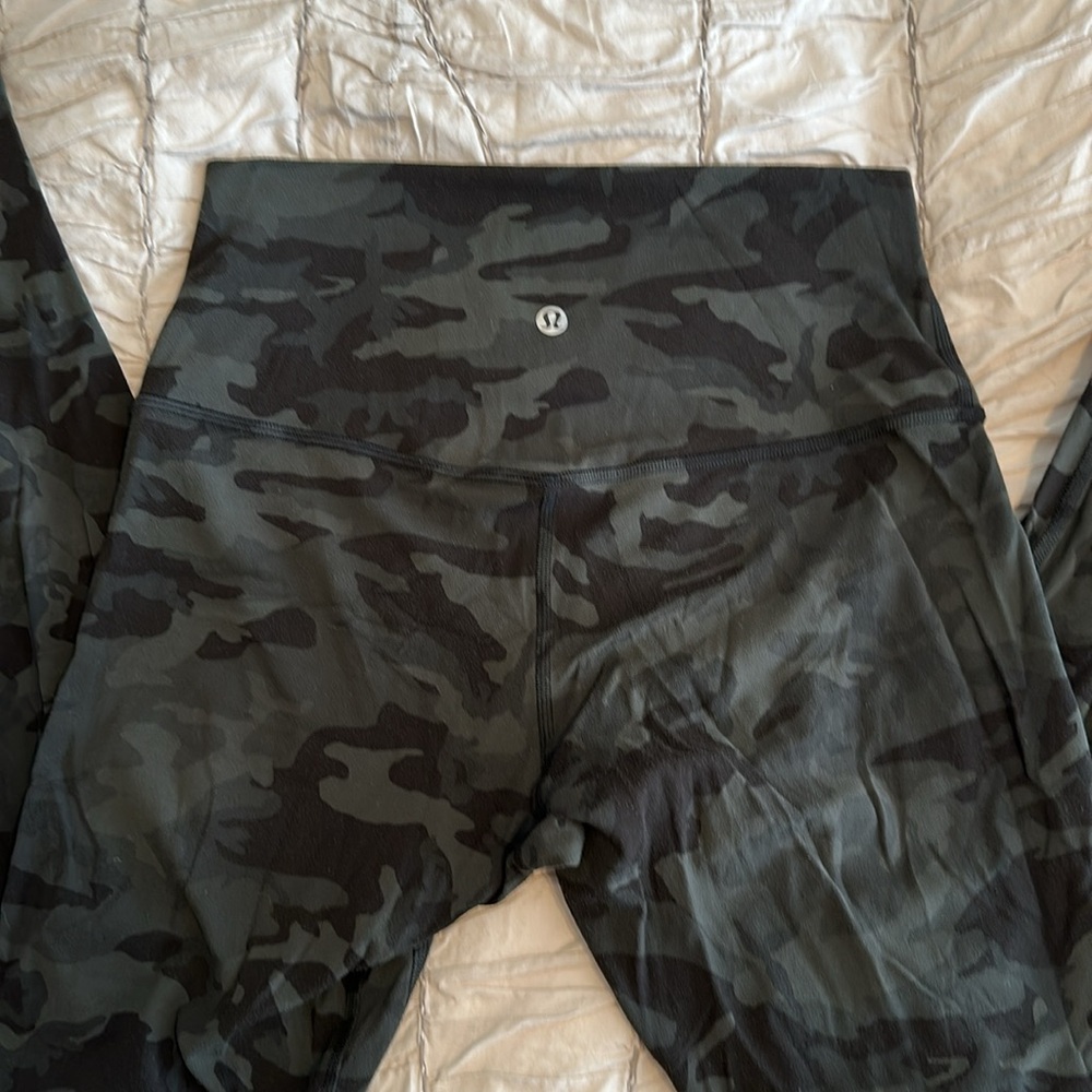 Lululemon Aligns - image 5